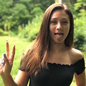 Meet your Posher, Gabi